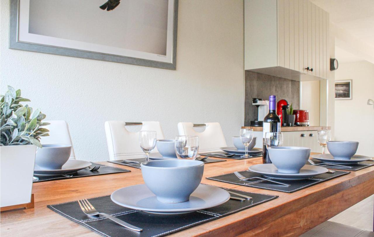 Stunning Home In Breskens With Kitchen Екстер'єр фото